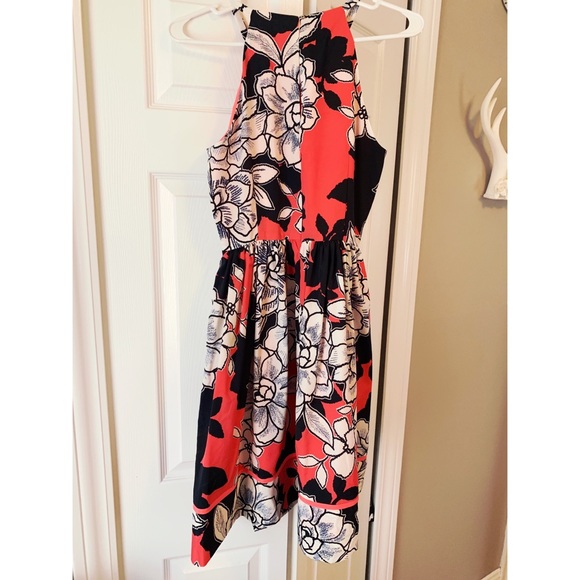 Vince Cameron Floral Fit and Flare Dress - Picture 3 of 5